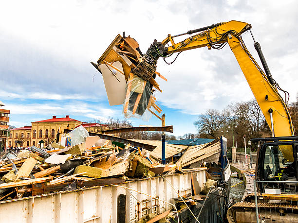 Best Construction Debris Removal  in Sanatoga, PA
